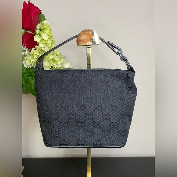 Gucci GG Monogram Canvas Pouch in Brand New Condition - Picture 1 of 13